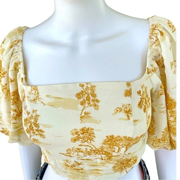 NWT SHEIN Milkmaid Top Size Small - Picture 3 of 11